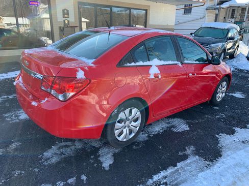 Used 2014 Chevrolet Cruze LS image 5