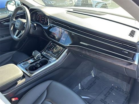 Used 2022 Audi Q8 Premium w/ Convenience Package image 29
