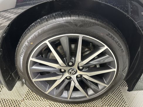 Used 2023 Toyota Camry XLE image 25