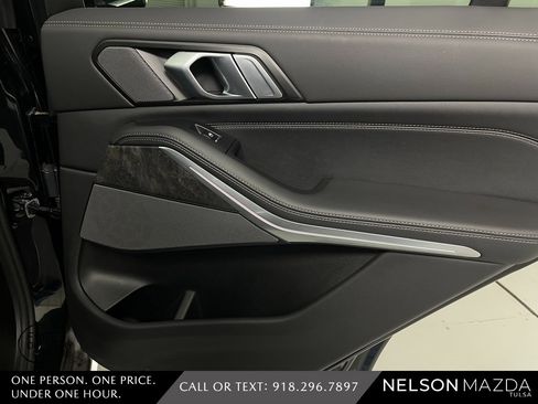 Used 2024 BMW X5 xDrive40i w/ Premium Package image 40