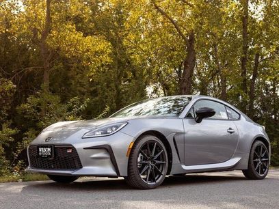 New 2025 Toyota GR86 Premium w/ ALL Weather Mat Package (TMS)