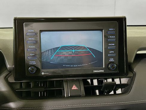 Used 2022 Toyota RAV4 XLE w/ Convenience Package image 25