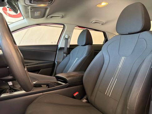 Used 2022 Hyundai Elantra SEL image 13