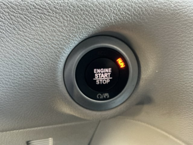 Used 2020 Chrysler Voyager LX w/ Cold Weather Group FWD image 20
