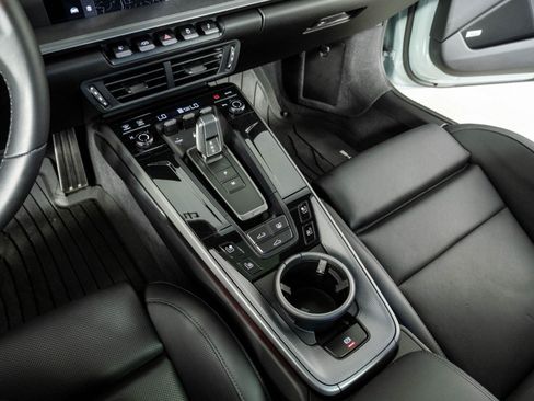 Used 2025 Porsche 911 Carrera S RWD image 18