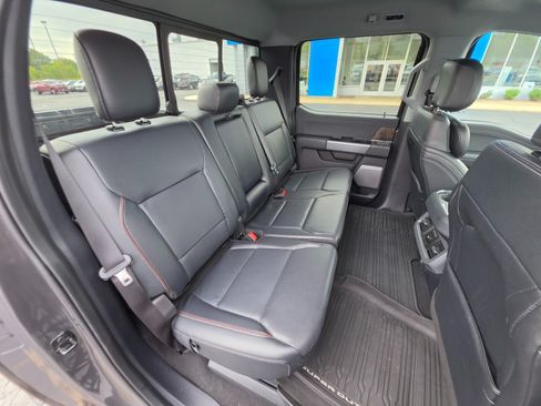 Used 2024 Ford F350 Lariat w/ Lariat Ultimate Package AWD/4WD image 18