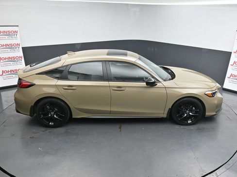 Used 2025 Honda Civic Sport image 17