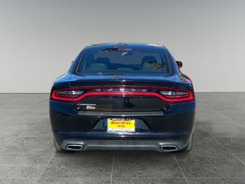 Used 2022 Dodge Charger SXT RWD image 4
