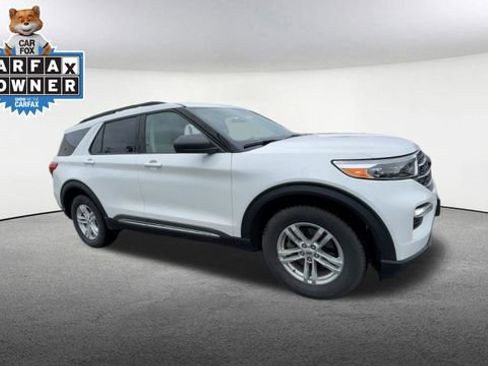 Certified 2023 Ford Explorer XLT w/ Equipment Group 202A AWD/4WD image 2