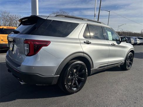Certified 2023 Ford Explorer ST-Line w/ Class IV Trailer Tow Package image 5