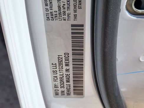 New 2026 RAM 3500 Laramie AWD/4WD image 10