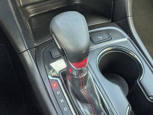 Used 2023 Chevrolet Equinox RS AWD/4WD image 25