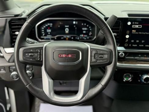 Used 2022 GMC Sierra 1500 Elevation image 26