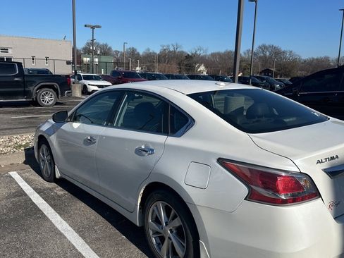 Used 2014 Nissan Altima 2.5 SL w/ Technology Package image 3