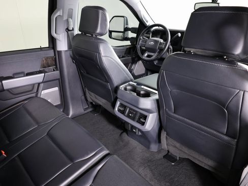 Used 2024 Ford F250 Lariat image 39
