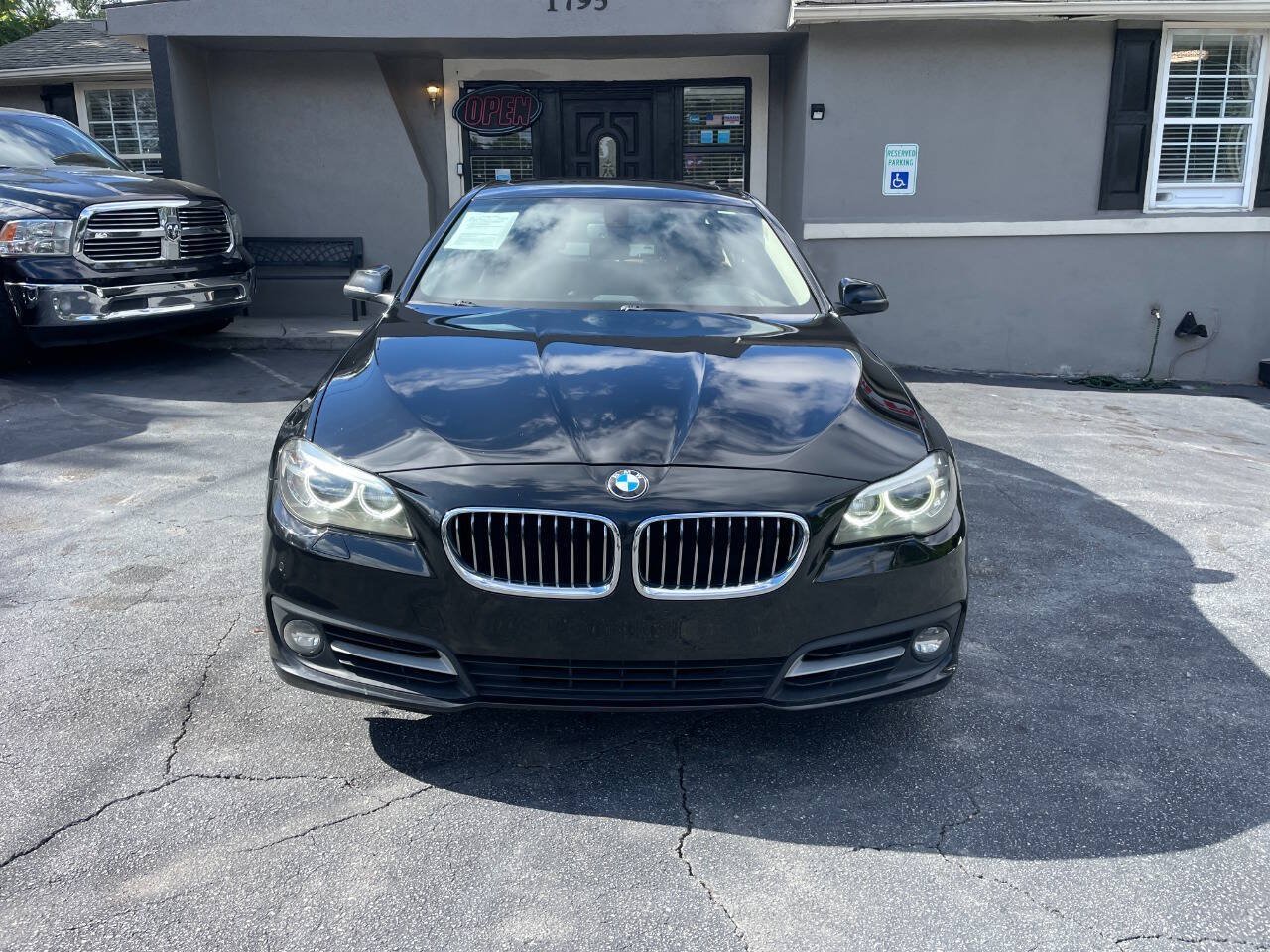 Used 2015 BMW 528i xDrive Sedan AWD/4WD image 3