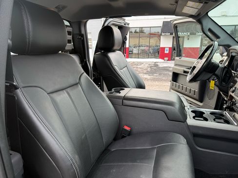 Used 2016 Ford F250 Lariat w/ Lariat Interior Package image 25