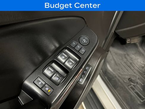 Used 2016 GMC Yukon SLT w/ Open Road Package AWD/4WD image 16