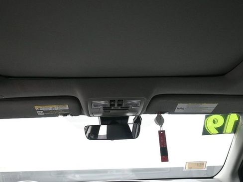 Used 2019 Toyota Highlander Limited Platinum image 20