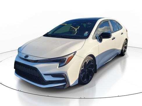 Used 2025 Toyota Corolla FX w/ Convenience Package FWD image 3