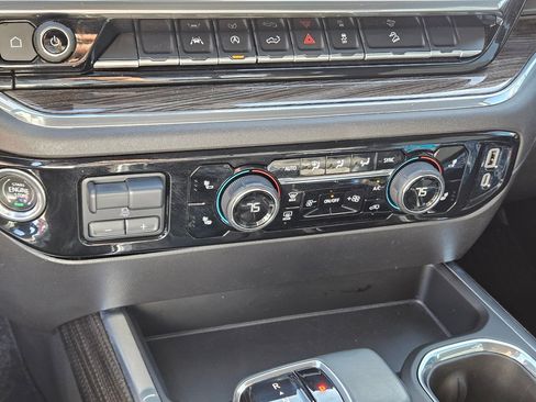 Used 2023 Chevrolet Silverado 1500 LT Trail Boss w/ Convenience Package II image 25