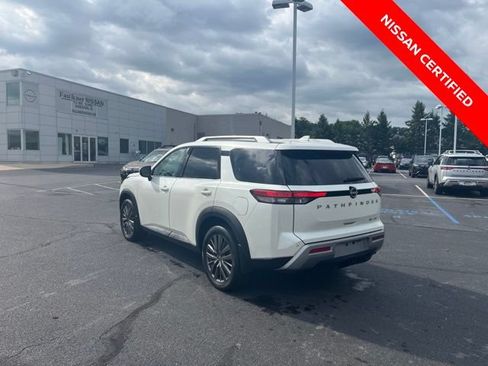 Certified 2024 Nissan Pathfinder SL w/ SL Premium Package AWD/4WD image 6