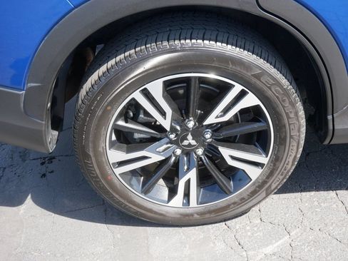 Used 2024 Mitsubishi Eclipse Cross SEL AWD/4WD image 12