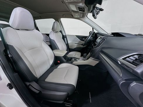 Used 2023 Subaru Forester Premium AWD/4WD image 30