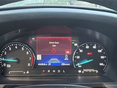 Used 2024 Ford Explorer Limited image 15