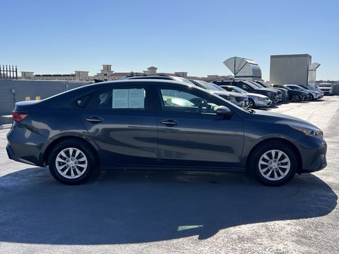 Certified 2023 Kia Forte LX image 7