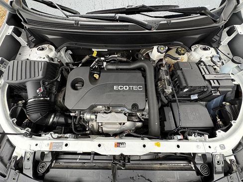 Used 2020 Chevrolet Equinox LS w/ LS Convenience Package image 27