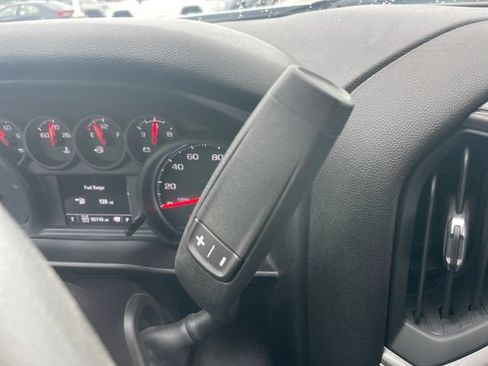Used 2020 Chevrolet Silverado 1500 Custom w/ Custom Value Package AWD/4WD image 15