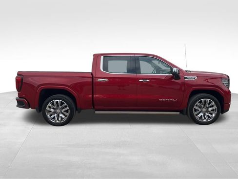 Used 2023 GMC Sierra 1500 Denali w/ Denali Reserve Package AWD/4WD image 9