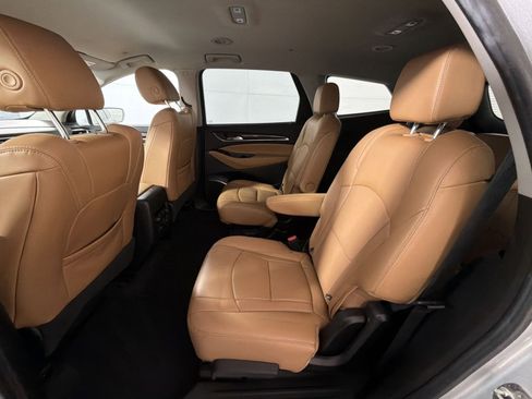 Used 2019 Buick Enclave Premium image 23