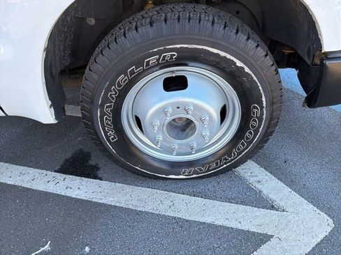 Used 2008 Ford F350 XLT image 23