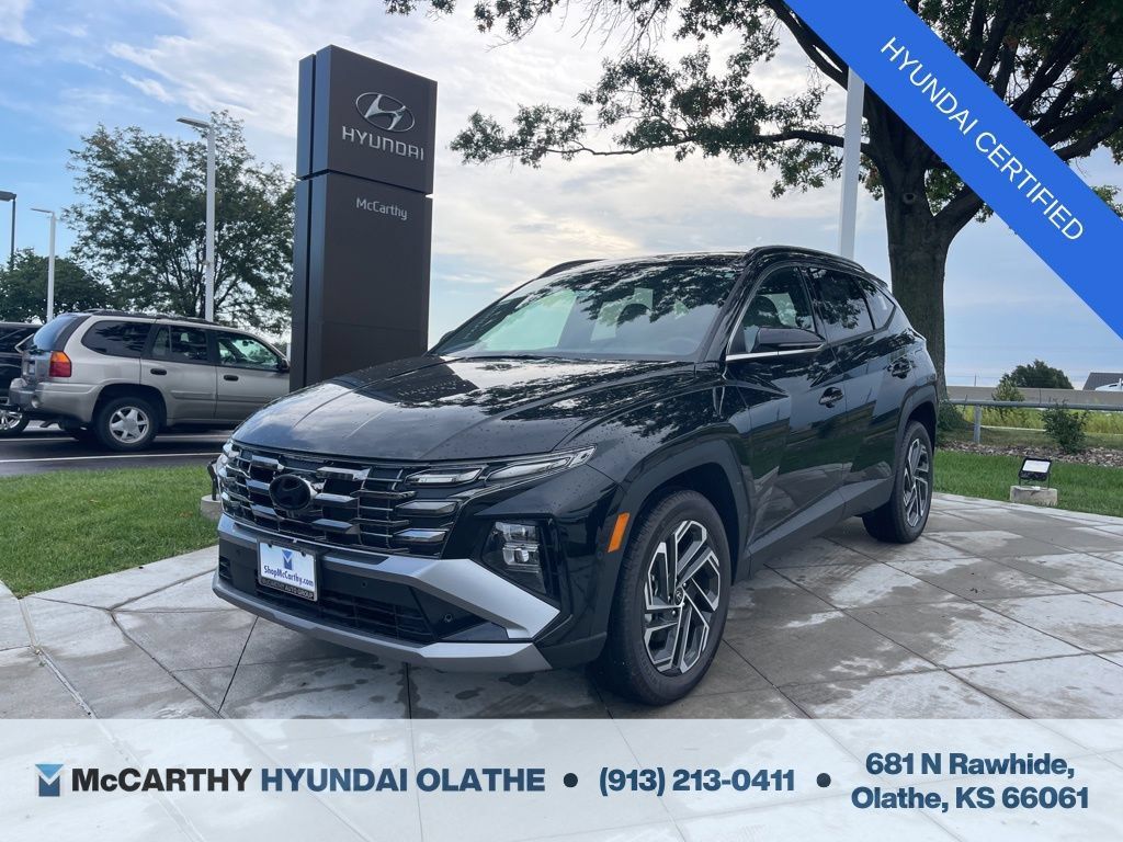 Used 2025 Hyundai Tucson Limited AWD/4WD image 1