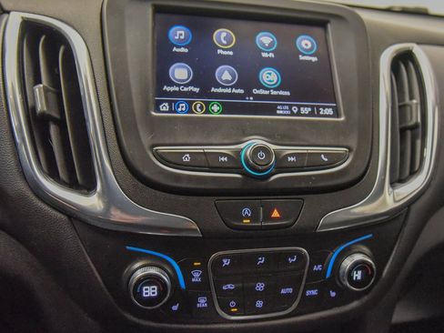 Used 2023 Chevrolet Equinox LT image 4