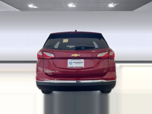 Used 2020 Chevrolet Equinox LT w/ Driver Convenience Package image 10