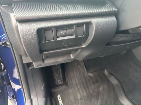Used 2024 Subaru Crosstrek 2.0i Premium image 24