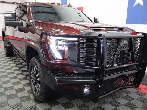 Used 2024 GMC Sierra 2500 Denali Ultimate AWD/4WD image 30