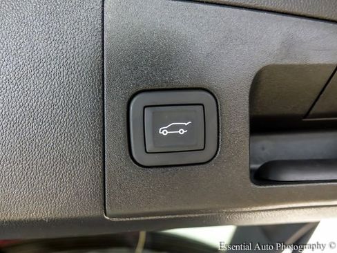 New 2026 Cadillac XT5 Luxury w/ LPO, Floor Liner Package image 17