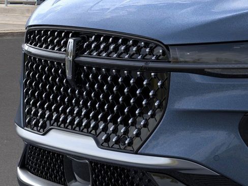 New 2026 Lincoln Nautilus Premier image 39