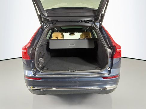 Certified 2023 Volvo XC60 B5 Ultimate w/ Protection Package Premier FWD image 27