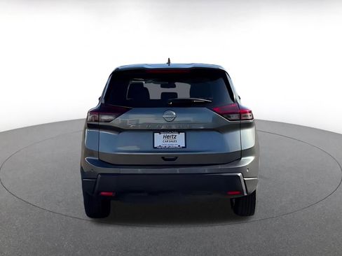 Used 2025 Nissan Rogue SV image 12