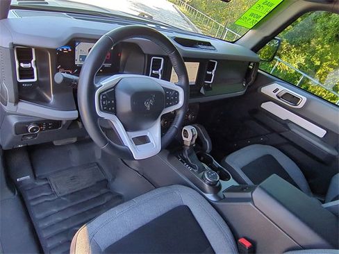 Used 2023 Ford Bronco Big Bend image 15