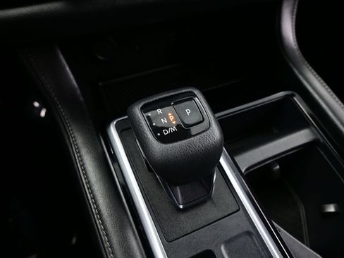 Used 2023 Nissan Pathfinder SL w/ SL Premium Package AWD/4WD image 23