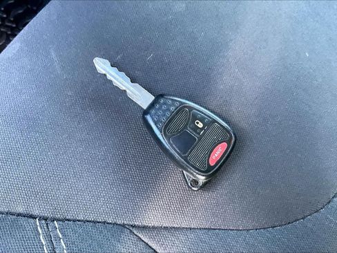 Used 2018 Jeep Wrangler Unlimited Sahara AWD/4WD image 19