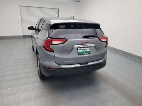 Used 2024 GMC Terrain SLE AWD/4WD image 6