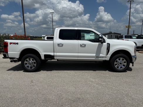 New 2025 Ford F350 Lariat w/ Lariat Ultimate Package image 13
