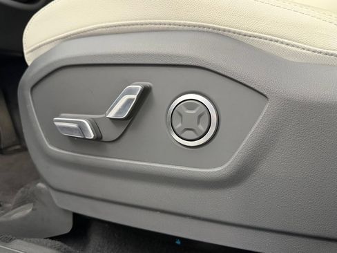 Used 2025 Hyundai Santa Fe Limited FWD image 27